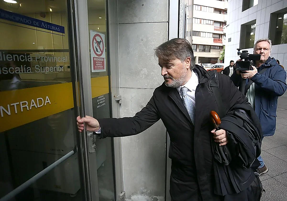 Los padres de la 'casa de los horrores' de Oviedo alegan «miedo» a salir de casa en la pandemia