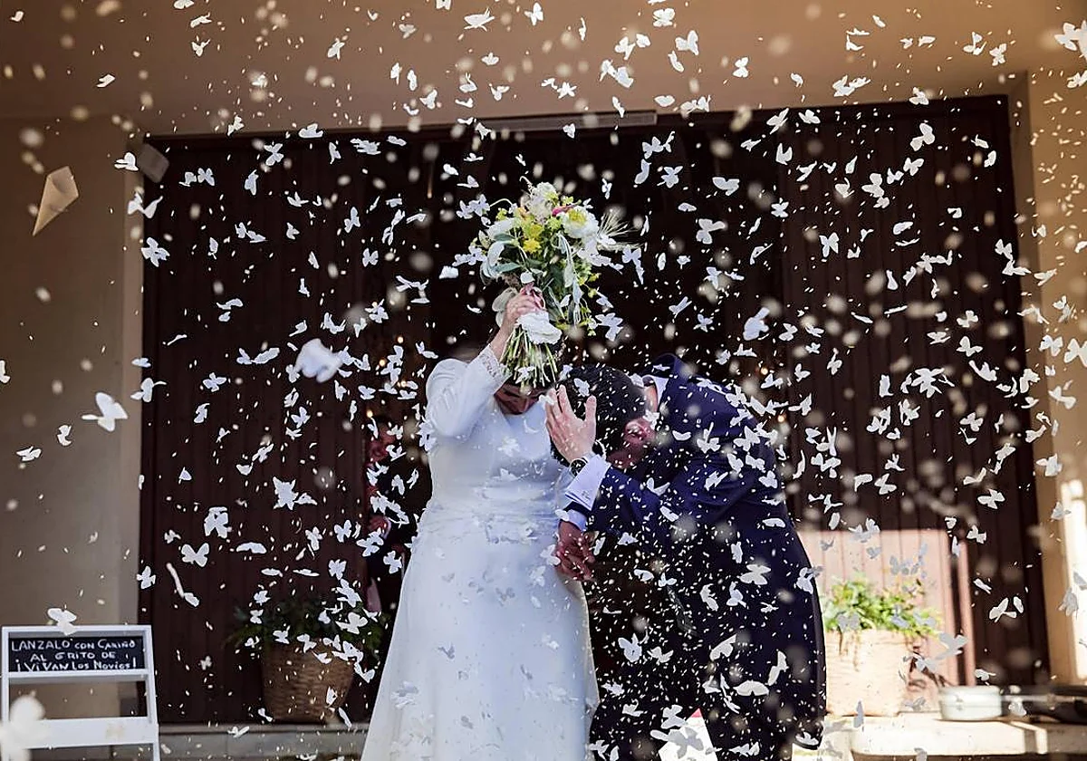 Spain's tax authorities do not tax wedding gifts despite claims and law ambiguity