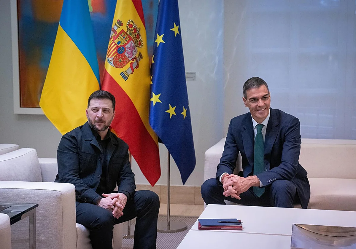 Robles rompe la cautela del Gobierno y revela que Zelenski viajará a España la semana que viene para reunirse con Sánchez