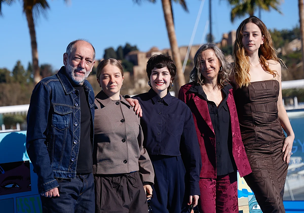 'Yo no moriré de amor': cuando la enfermedad de tu madre llega a los 18 años