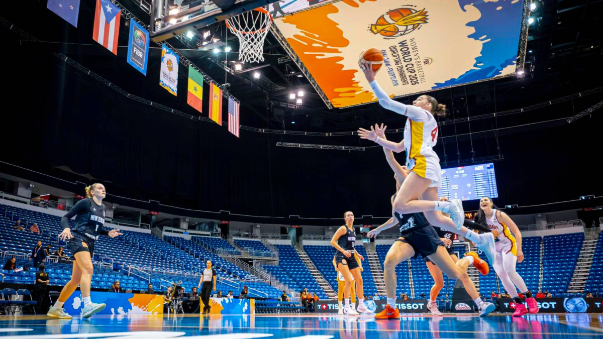 La selección femenina pone la primera piedra hacia el Mundial