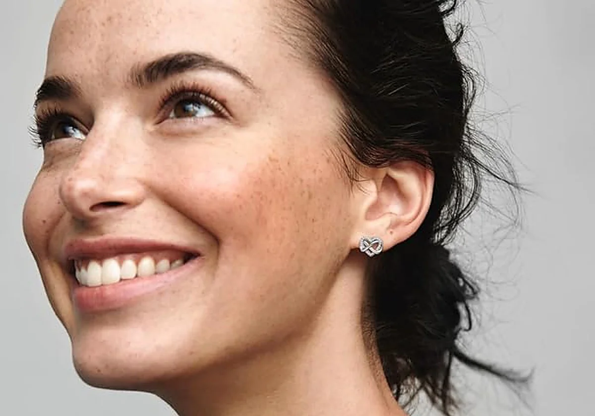 Los mejores pendientes de plata para mujer que aportan elegancia