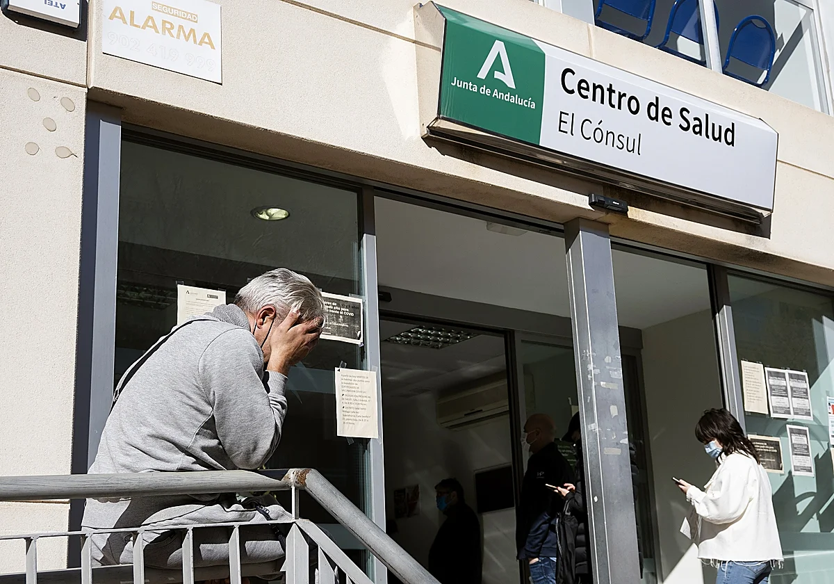 Pacientes y familiares agreden a 50 sanitarios cada día