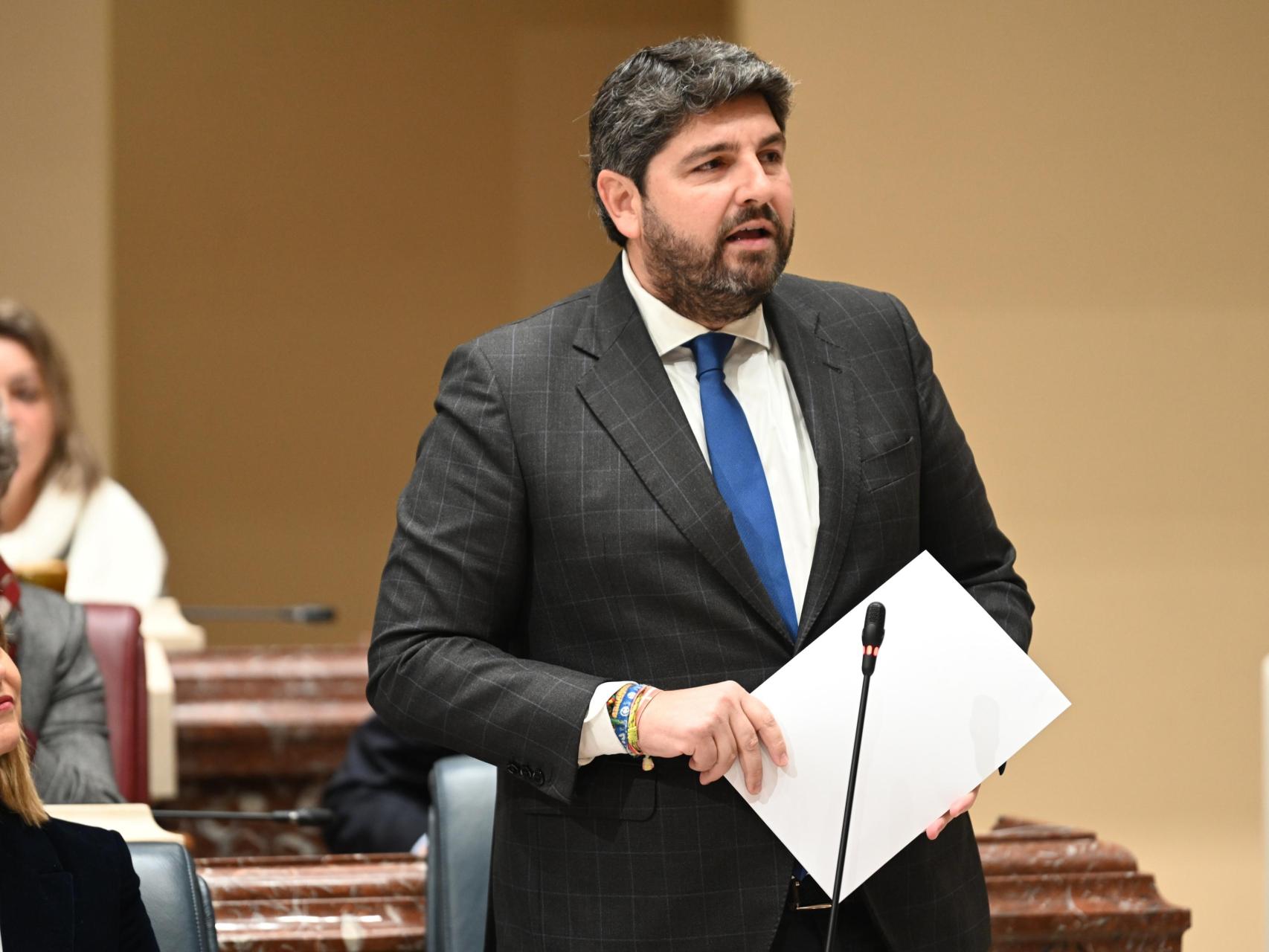 López Miras aplaza impuestos autonómicos para "ayudar" a las empresas de Murcia ante la "crisis energética" de Irán