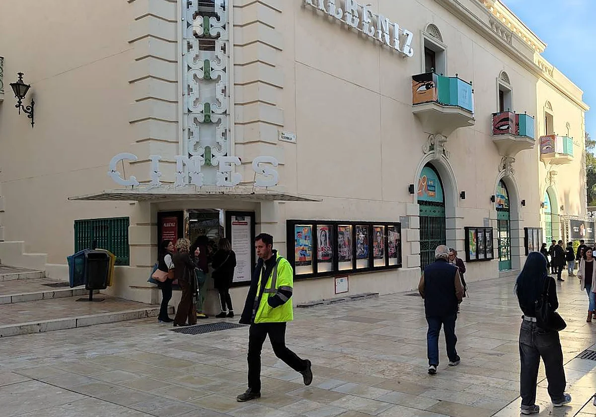 Un fallo eléctrico dejó sin luz al Albéniz este miércoles y obligó a suspender proyecciones del Festival de Málaga