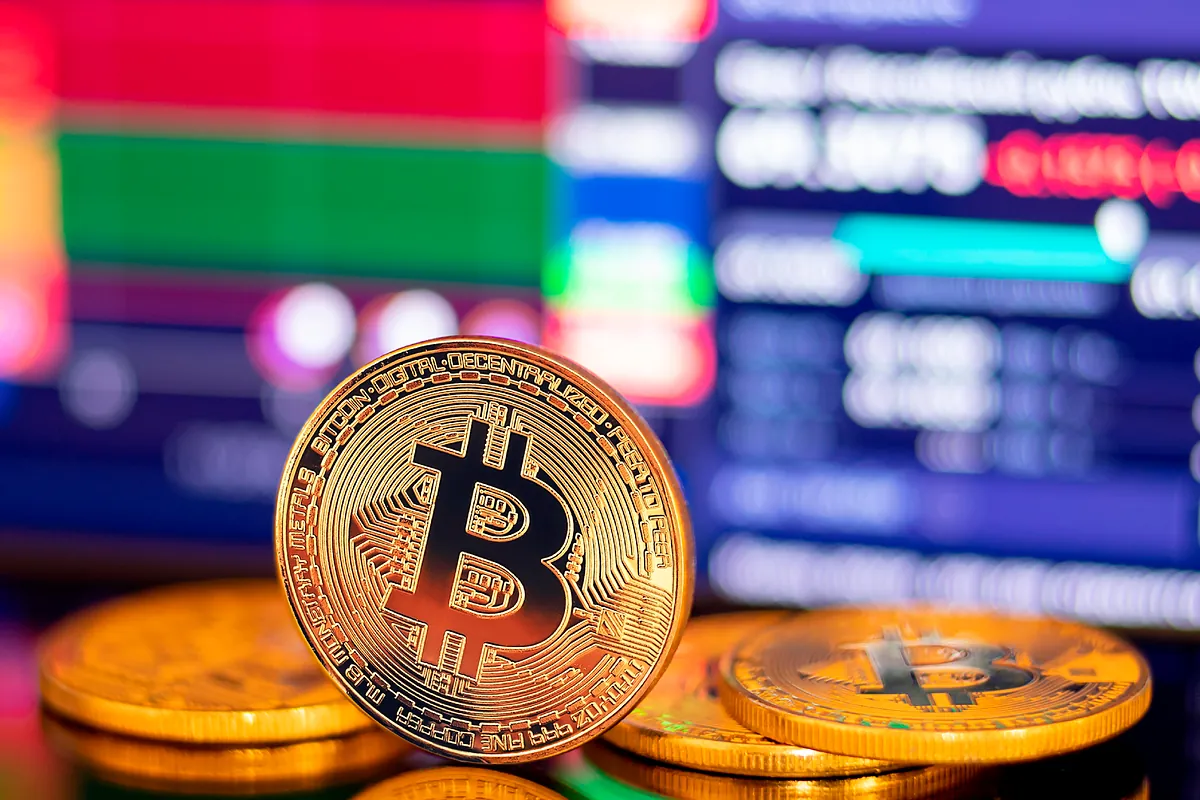 El bitcoin se cobra sus primeras víctimas bursátiles