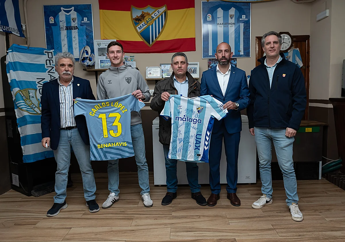 Carlos López, maestro de ceremonias en el XV aniversario de la Peña Malaguista de Mollina