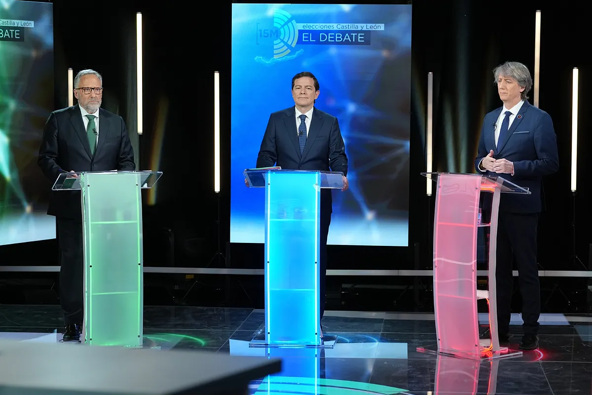 El bucle de las elecciones en Castilla-León, con el gasoil a más de dos euros