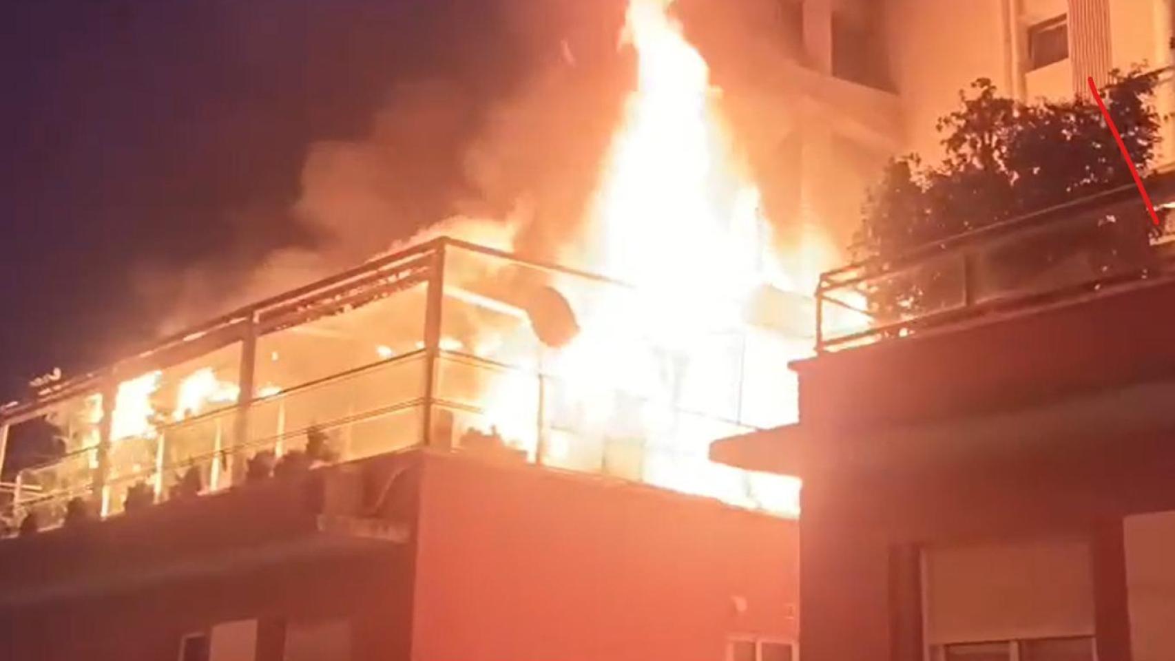 El incendio de un ático en Murcia se cobra la vida del suegro de 102 años de una leyenda del PP: Ruiz Vivo