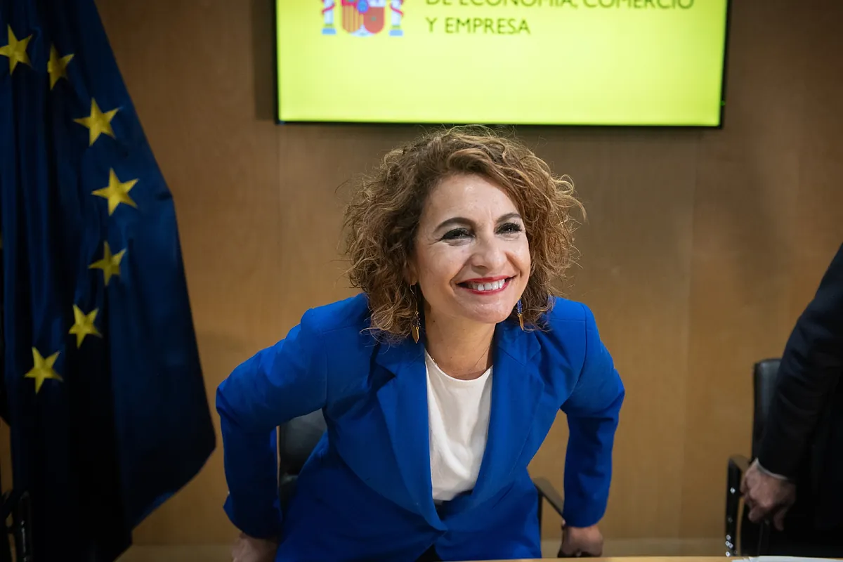 Montero respalda la propuesta de declarar Zona Económica Especial al Campo de Gibraltar