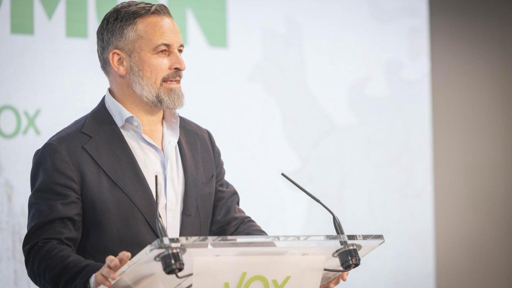 Abascal acelerará de manera "urgente" los pactos con el PP en Extremadura y Aragón tras estancarse en Castilla y León