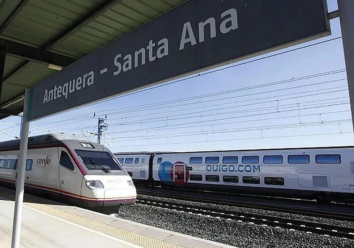 Trenes de Media Distancia entre Algeciras y Antequera: Renfe ajusta horarios del servicio alternativo de transporte por carretera desde este lunes