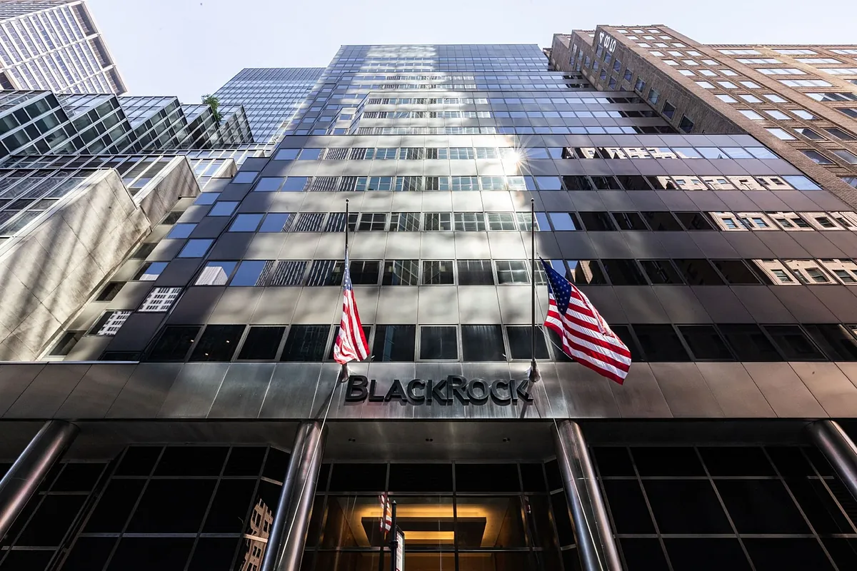 Los inversores minoristas retiran miles de millones de la mina de oro del crédito del capital privado