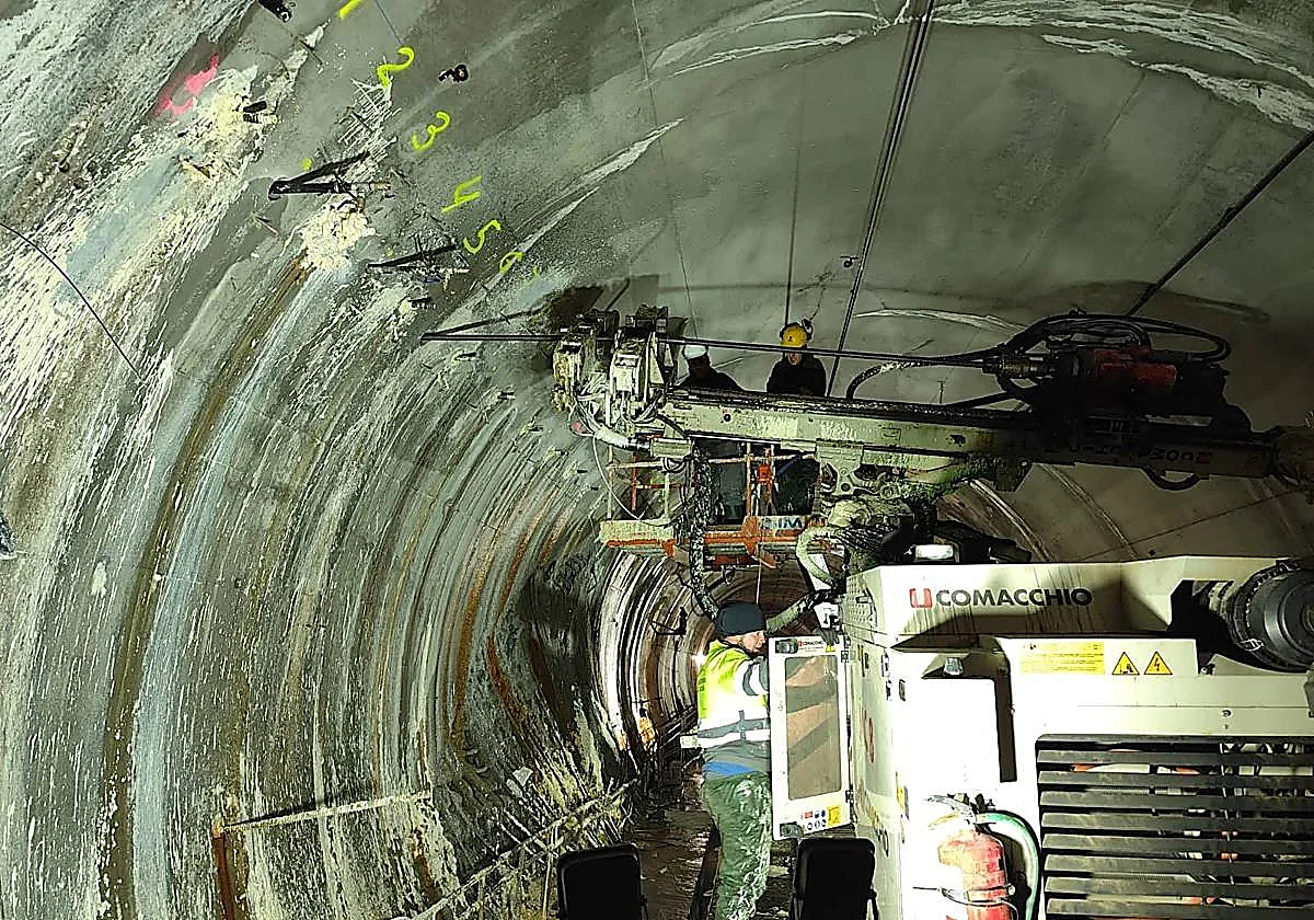 Adif logra reparar al fin el túnel de Abdalajís pero no habrá doble vía completa hasta el verano