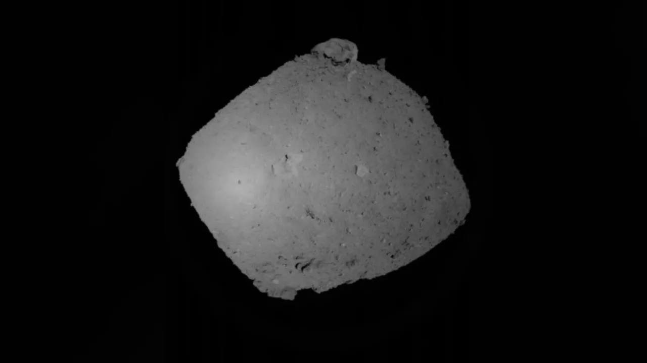 Histórico: Hallan en un asteroide común las bases del ADN; la química de la vida está en todas partes