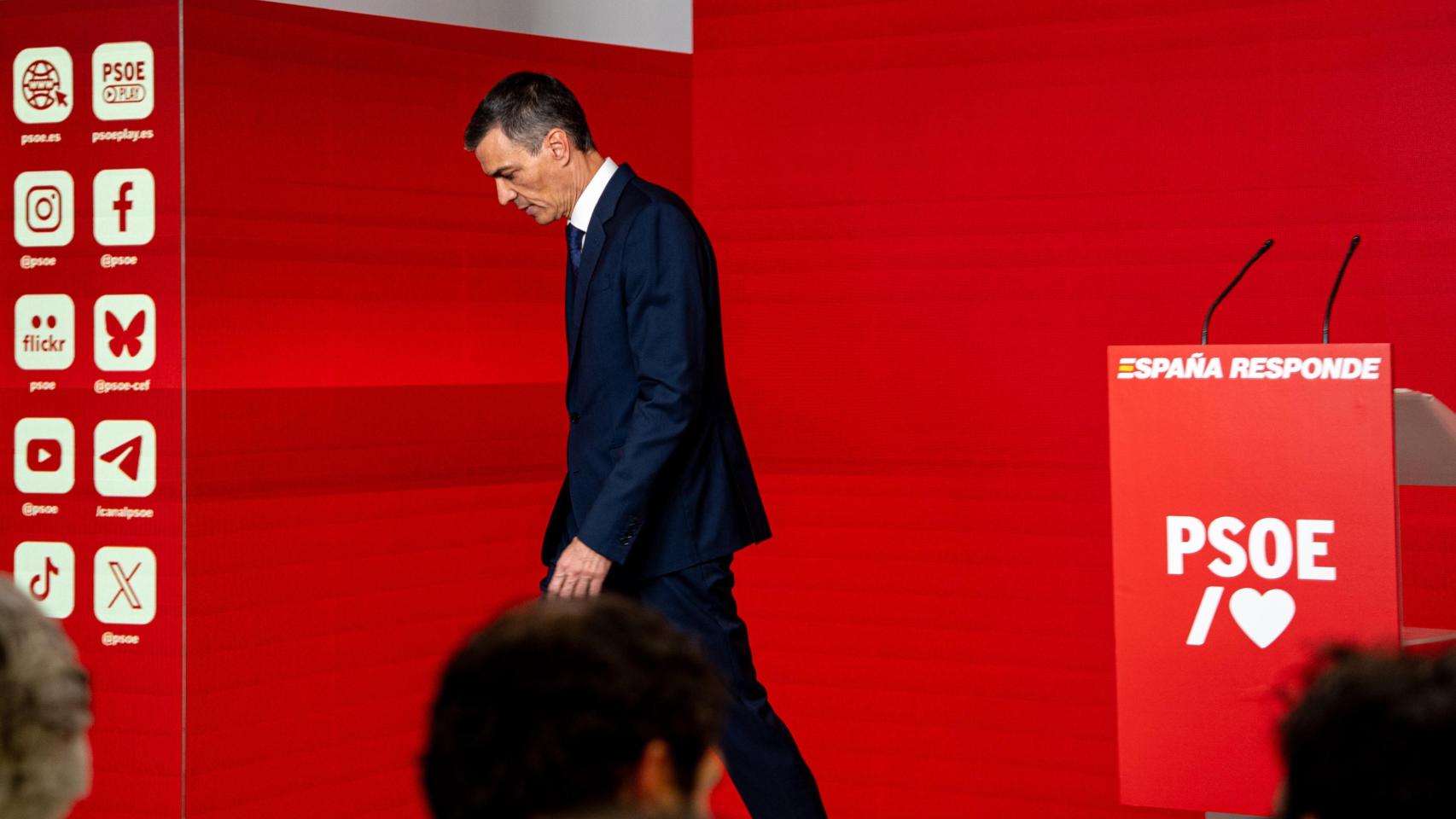 "Plagado de escándalos", "corrupto" y marcado por el acoso sexual: así ve la prensa europea el vía crucis de Sánchez