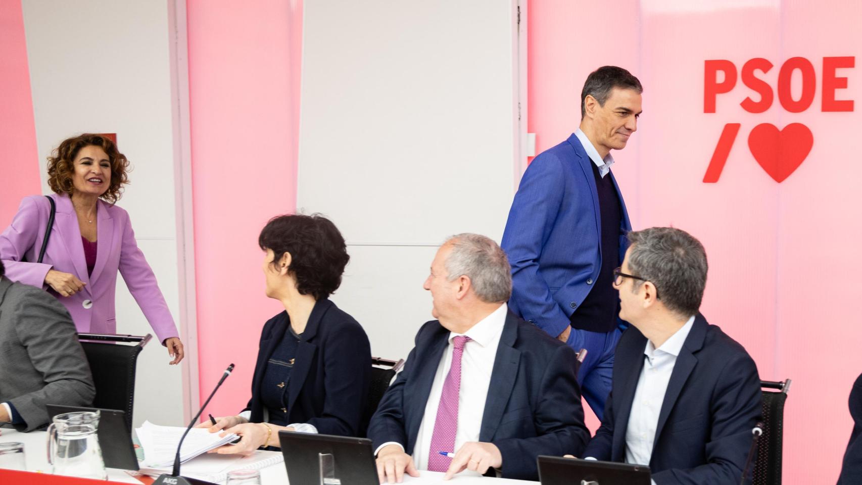 Sánchez se queda sin margen para que Montero presente los Presupuestos en el Congreso antes de irse a Andalucía