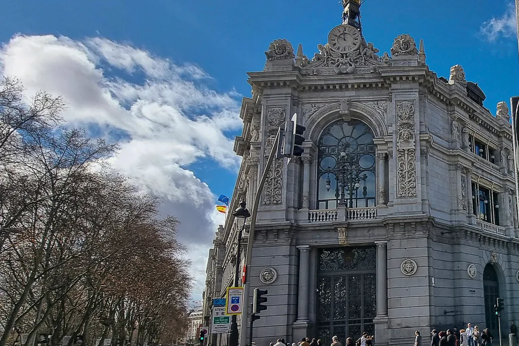 La deuda pública se modera al 100,8% del PIB en enero y arranca el año con 1,707 billones, cerca de máximos