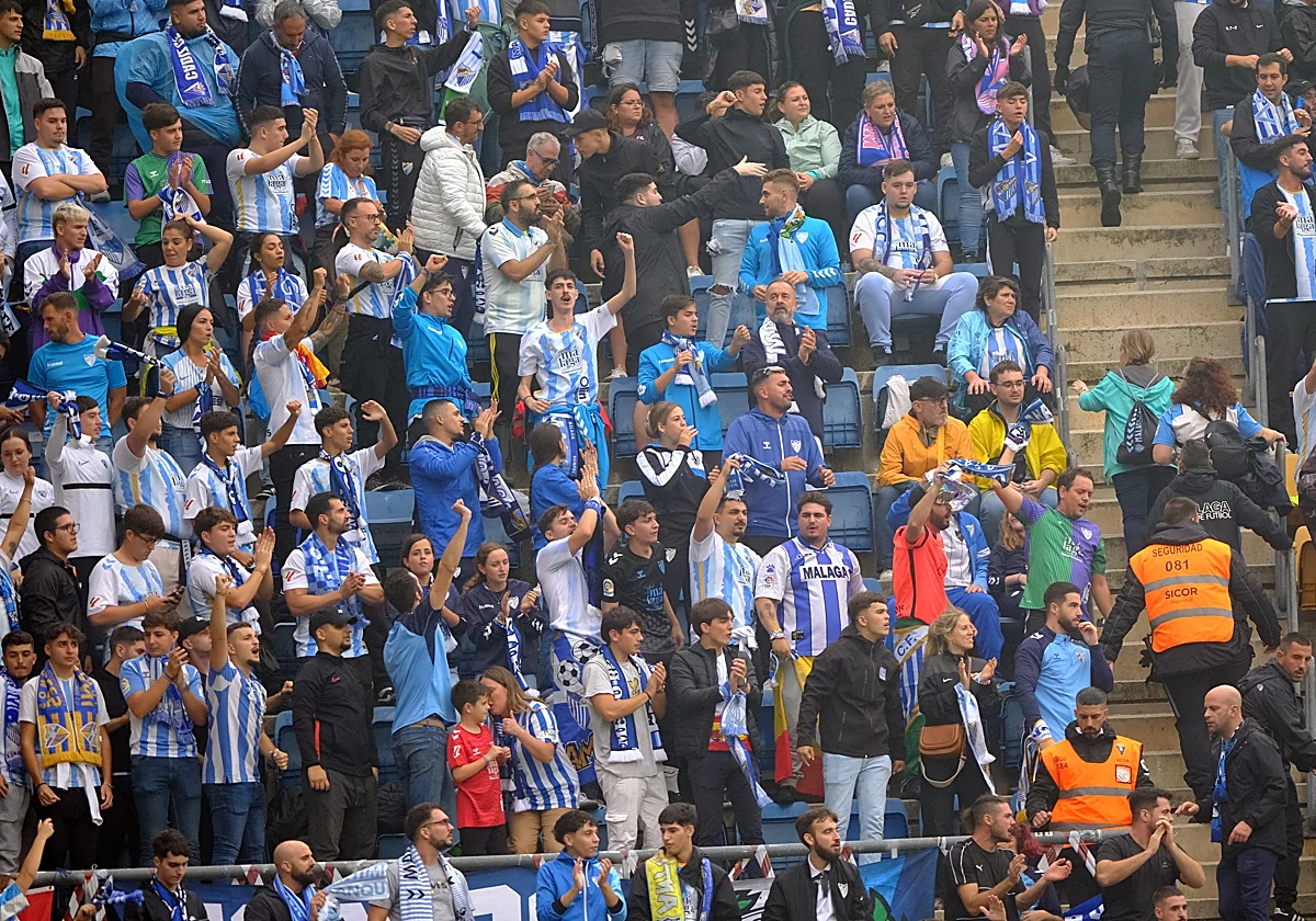 El Cádiz detecta la venta de carnés de sus abonados para el partido frente al Málaga
