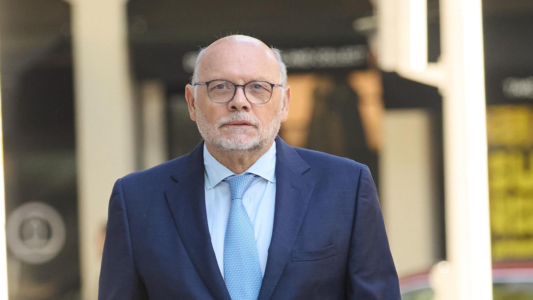 El exjefe de Carreteras recibió un pago de 25.000 euros de una constructora que se llevó un contrato de 92 millones