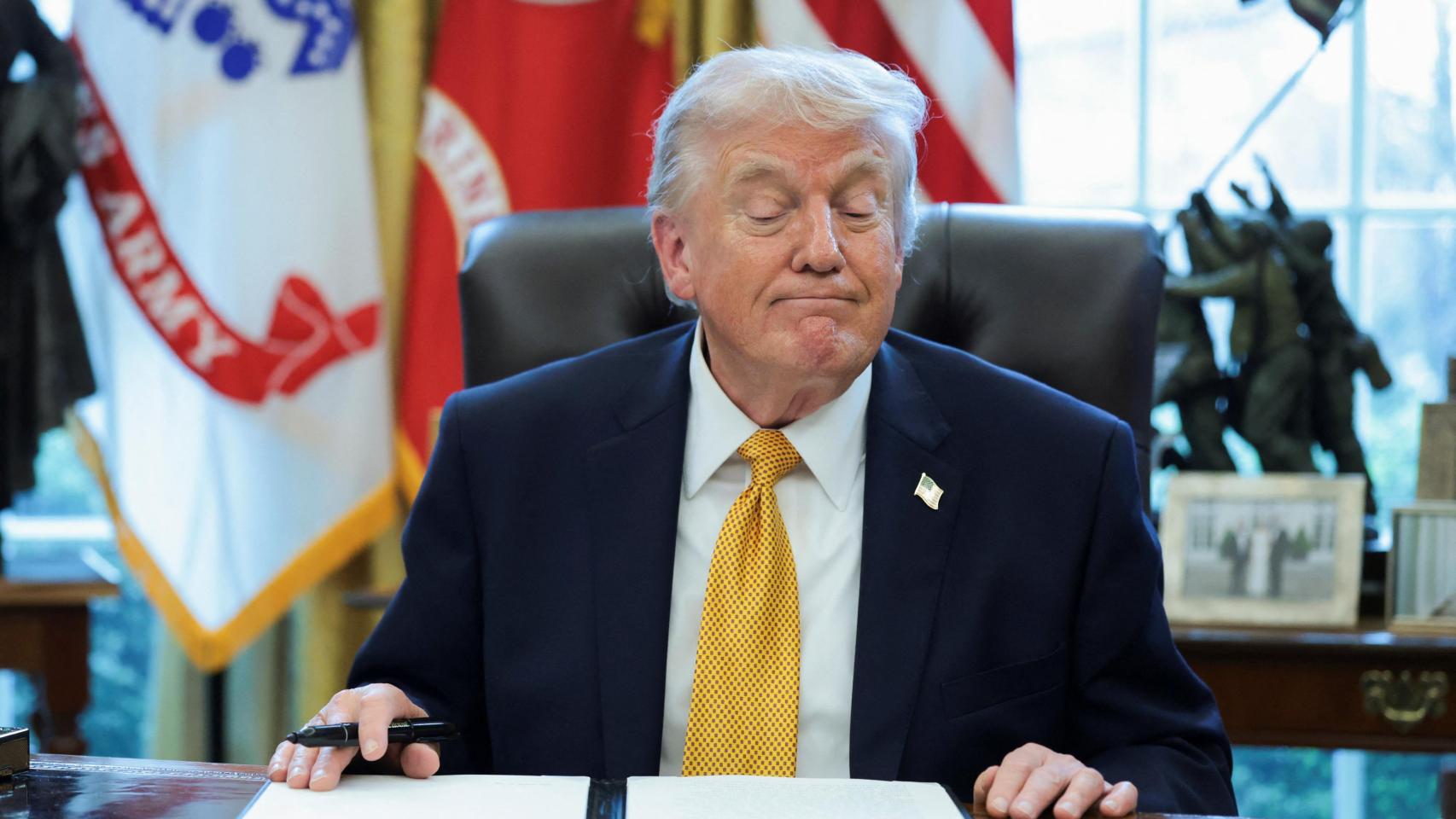 Trump estalla contra los aliados y amenaza con una salida de la OTAN que le causaría aún más problemas internos