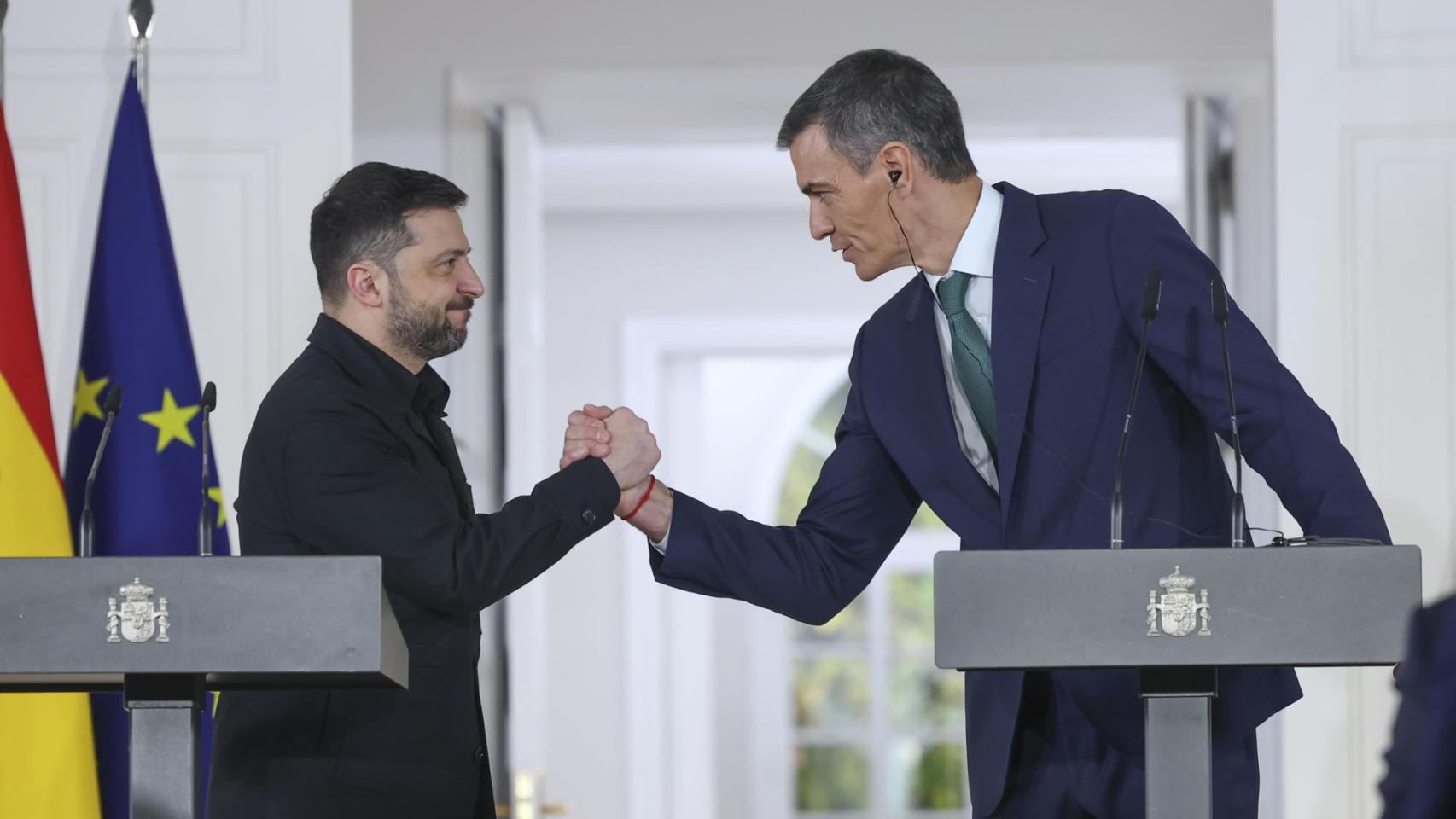 Sánchez utilizará la foto con Zelenski, 24 horas antes de la cumbre de la UE, para avalar su 'no a la guerra' ante los socios