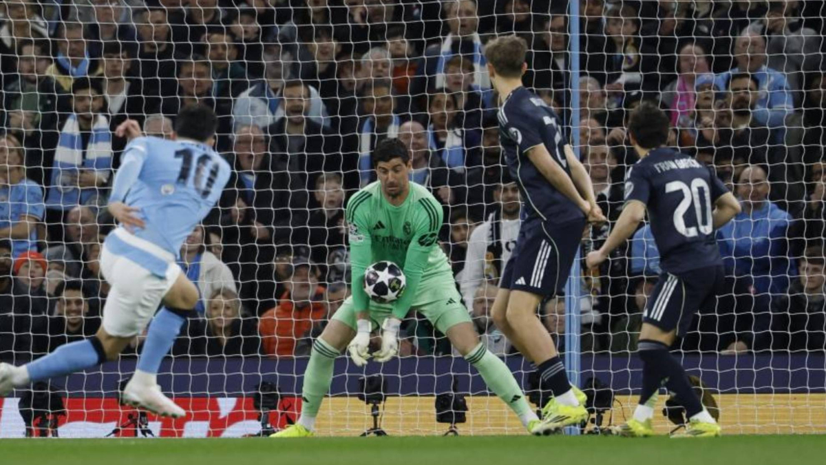 Courtois se lesiona... ¡y tiene muy difícil el derbi!