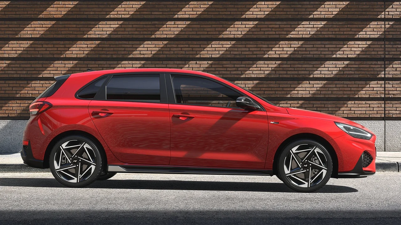 Tiene buen maletero, un motor fiable y es barato, este chollo con 5.600 € de descuento pone en apuros al Skoda Scala