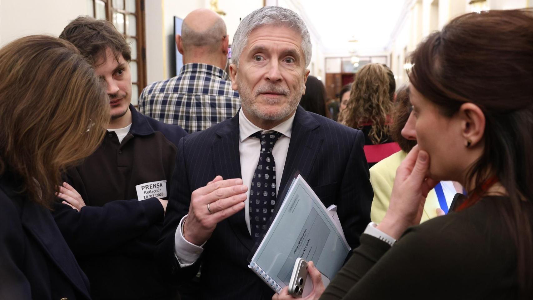 El Gobierno alega problemas de Presupuesto para no poner los medios de control que eviten la regularización de delincuentes