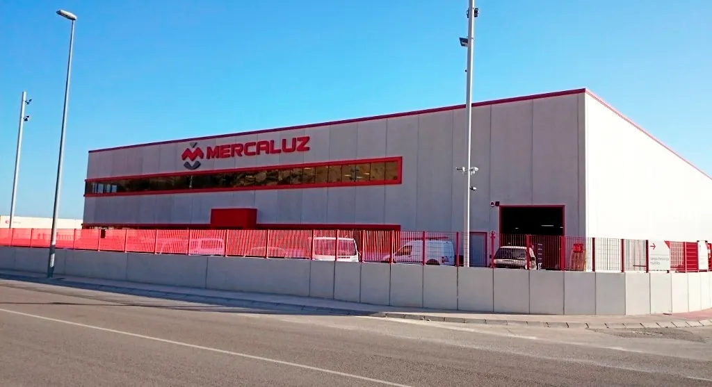 Grafton compra Mercaluz por 175 millones para duplicar su apuesta en España