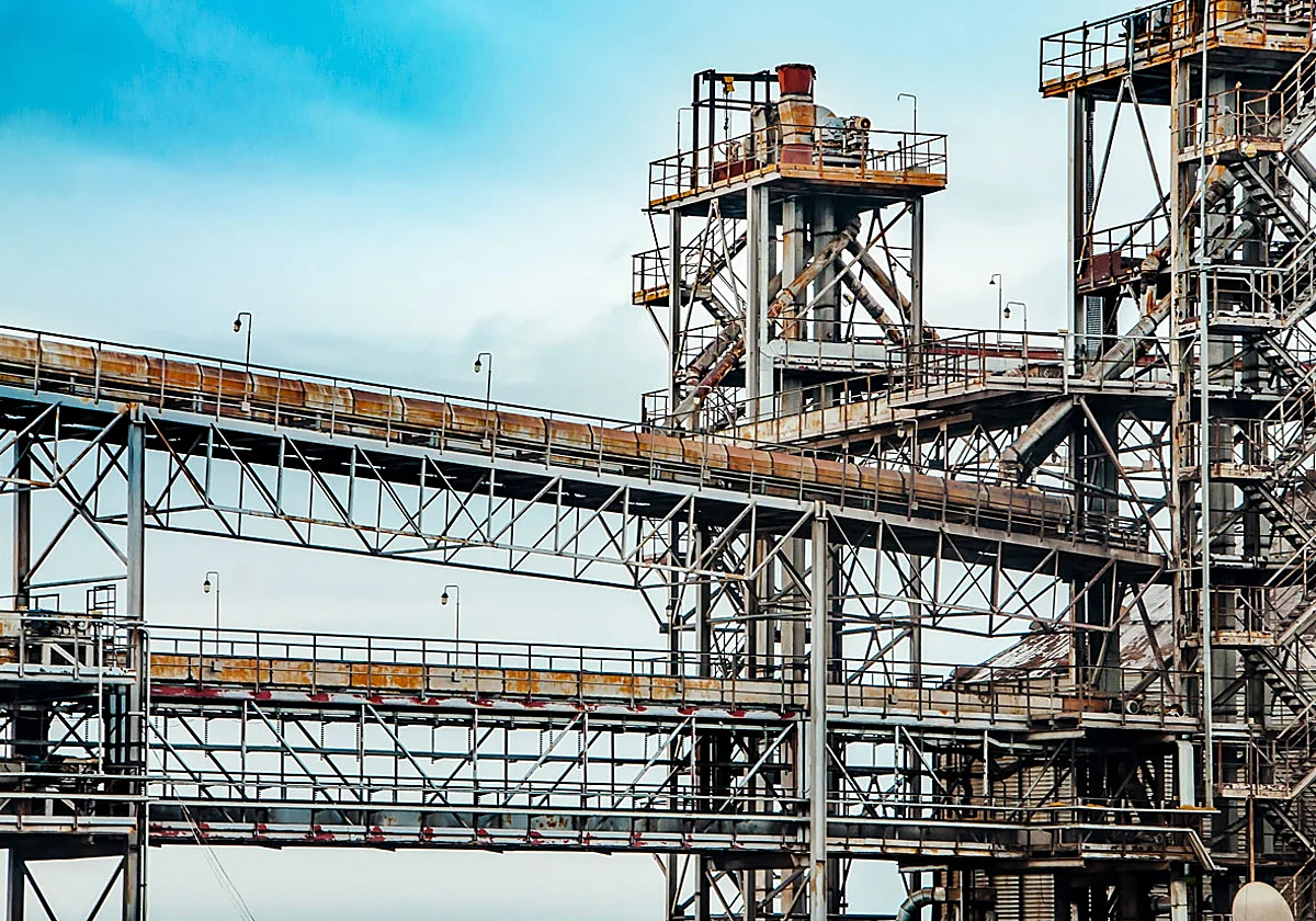 Andalucía's economic growth is ahead of Spain's, boosted by industry and investment