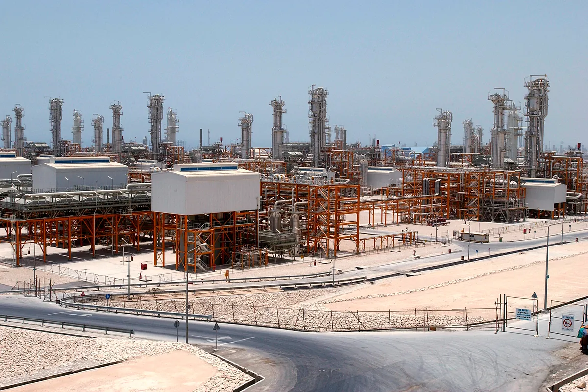 Tensión máxima sobre el petróleo y el gas