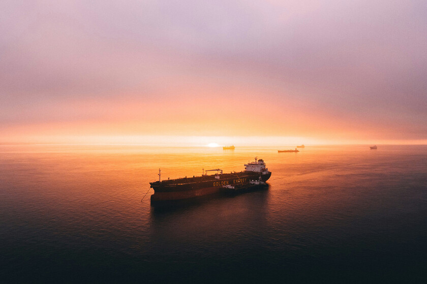 EEUU está asfixiando energéticamente a Cuba. La respuesta de Rusia es enviar dos megabuques cargados de petróleo