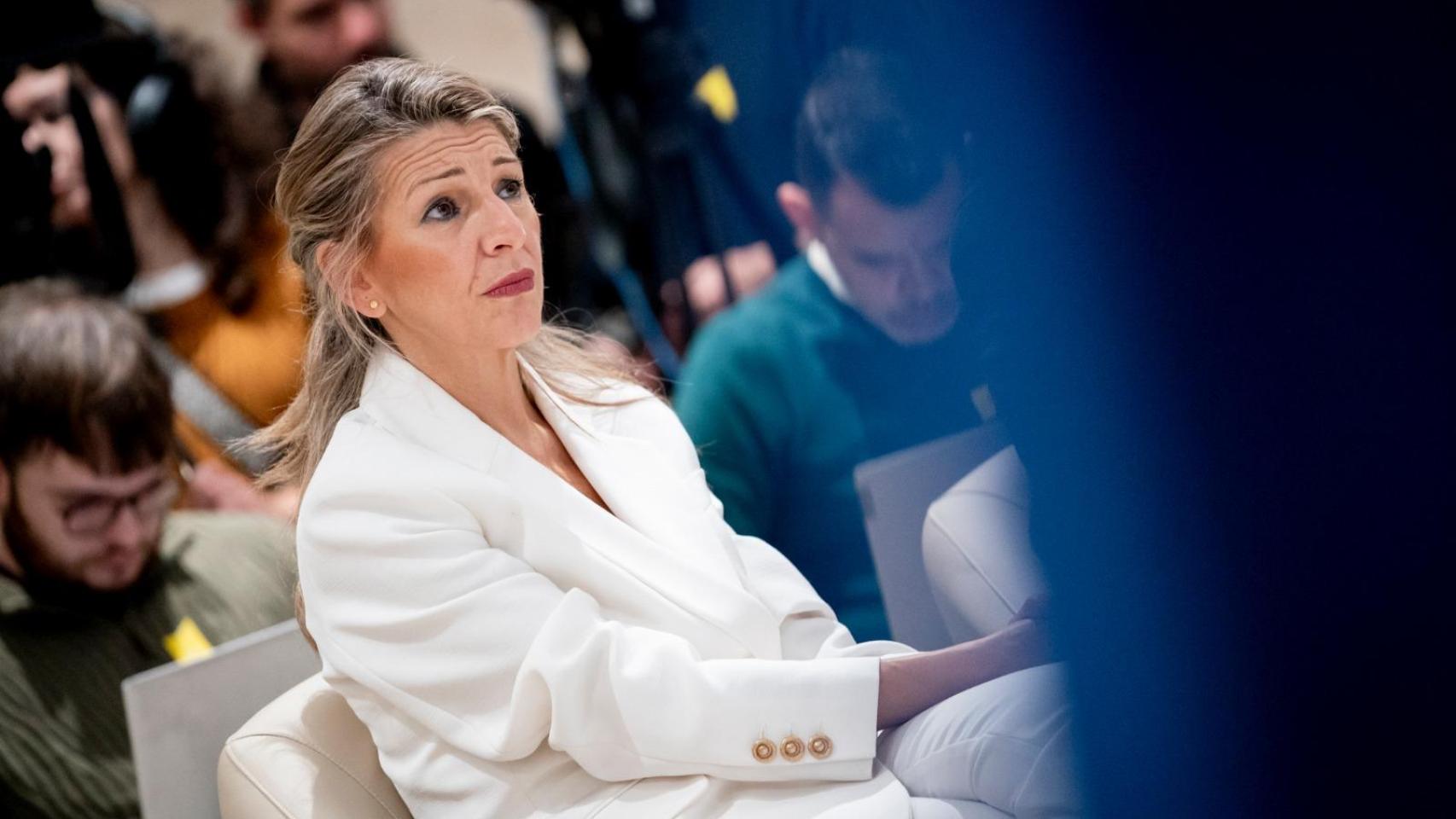 Moncloa reprocha a Yolanda Díaz sus críticas en plena crisis: Sánchez no cambiará ministros ni comparecerá en el Congreso