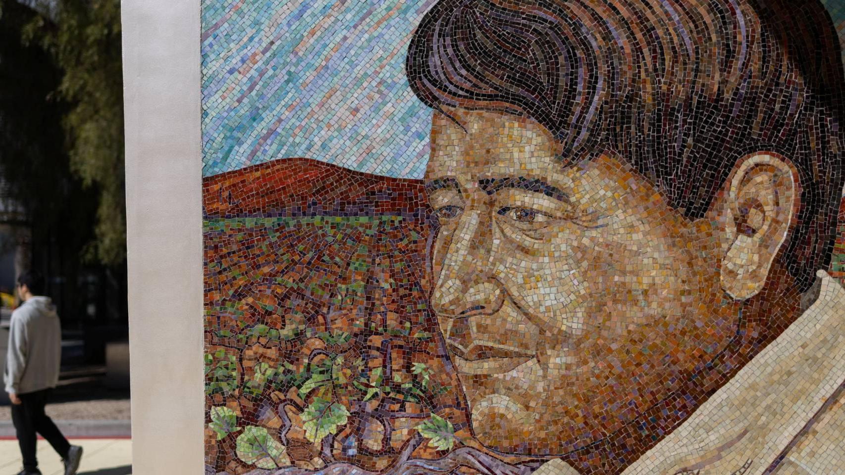 EEUU cancela a César Chávez, su gran mito del sindicalismo, tras las denuncias de violación y abuso de menores