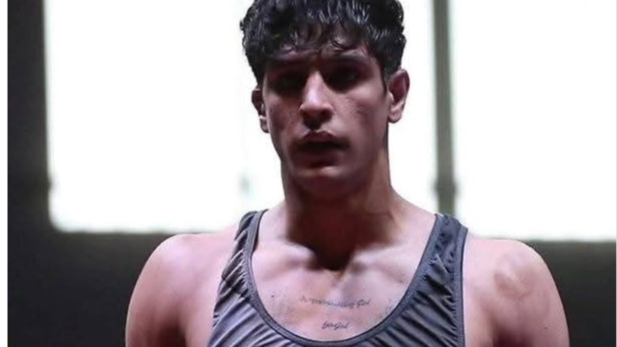 El régimen iraní ahorca a un luchador de 19 años<br>