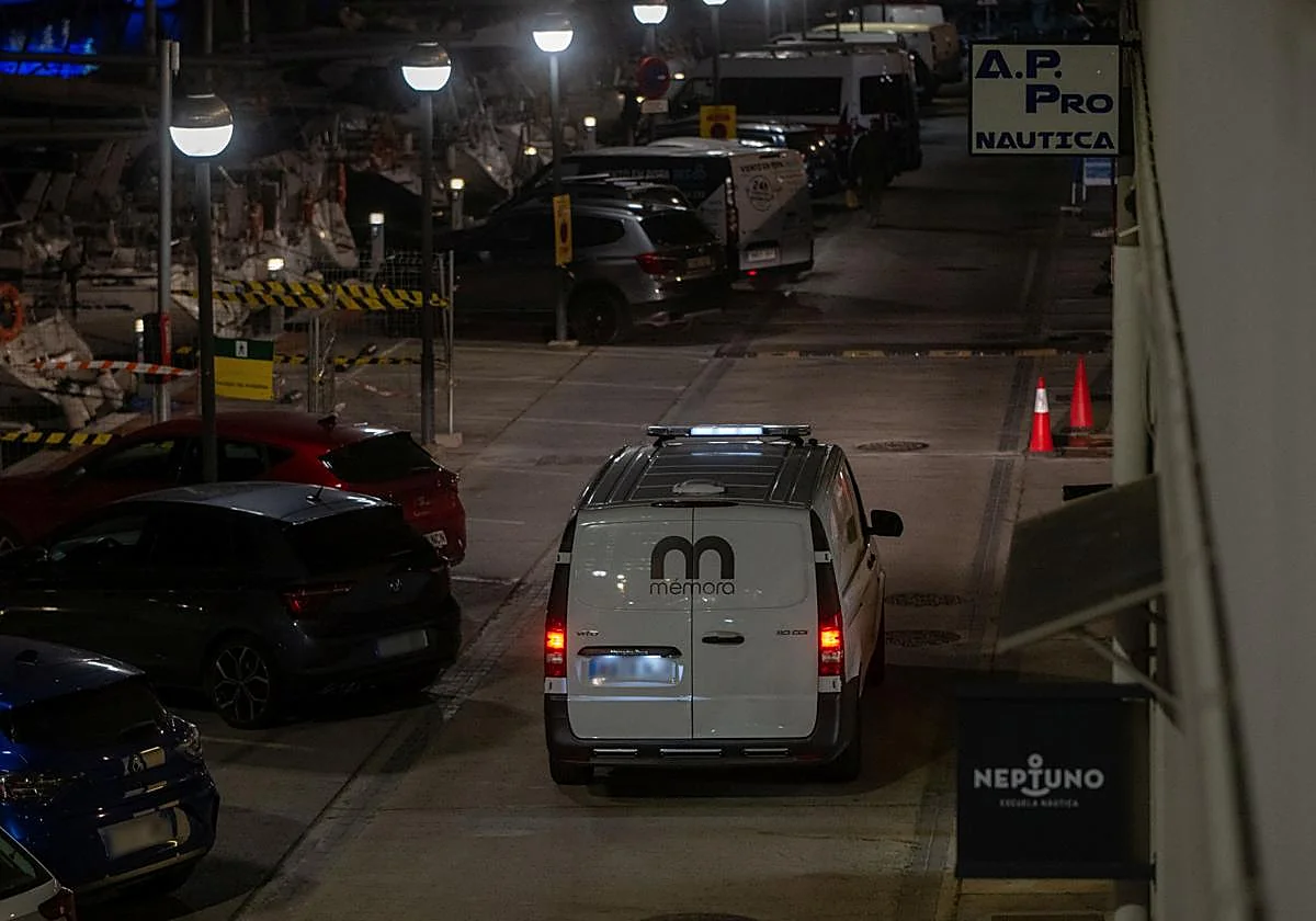 Police in Barcelona find the body of missing American student James Gracey in the sea