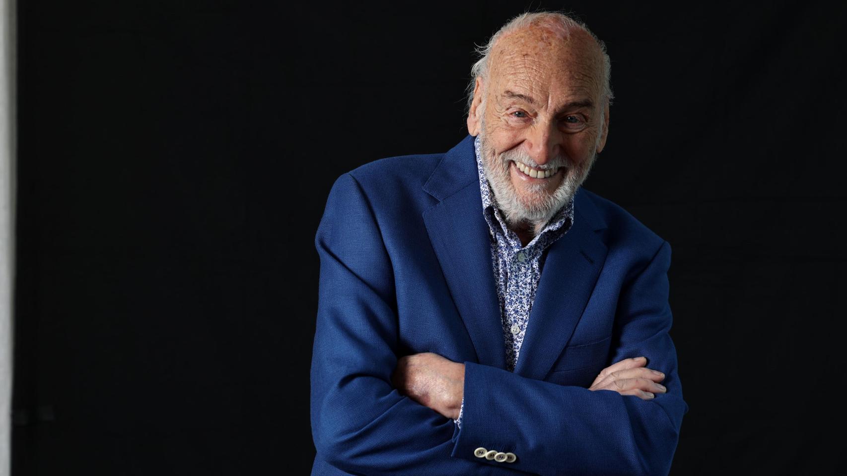 Muere a los 96 años el actor Héctor Alterio, el hombre en vilo que nunca se bajó de un escenario