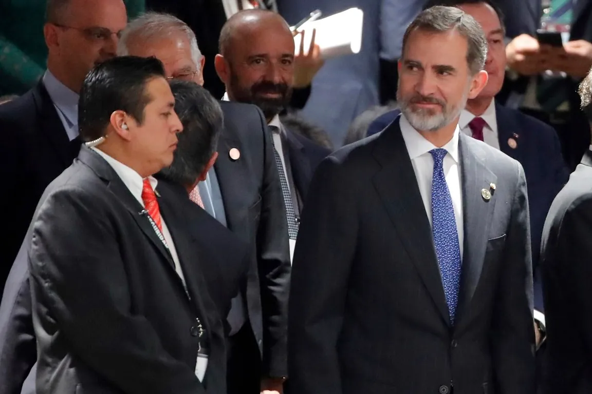 El "genocidio" y la Corona