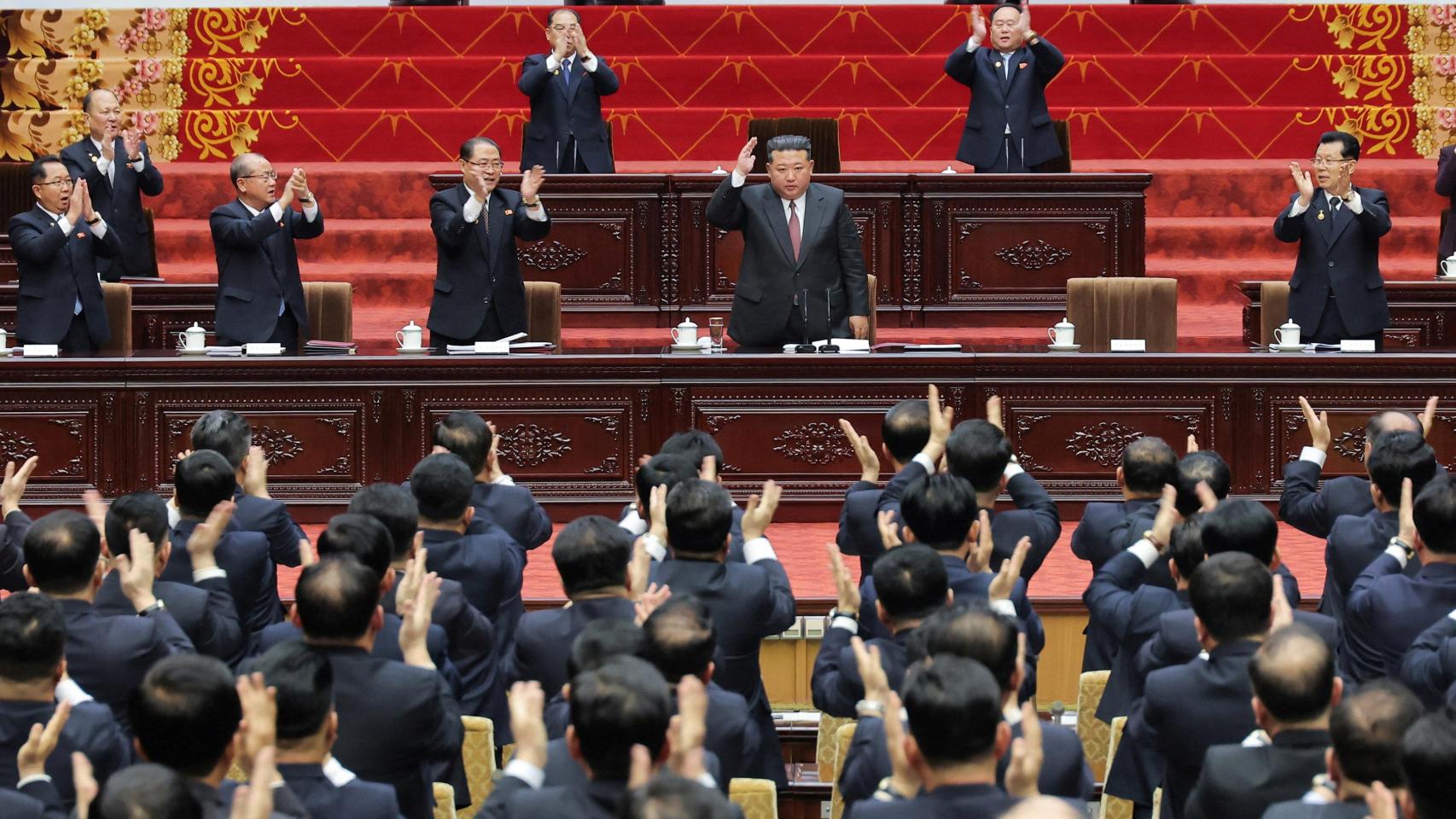 El "camarada" Kim Jong-un, reelegido jefe de Estado de Corea del Norte por tercera vez, sin rivales y por amplia mayoría