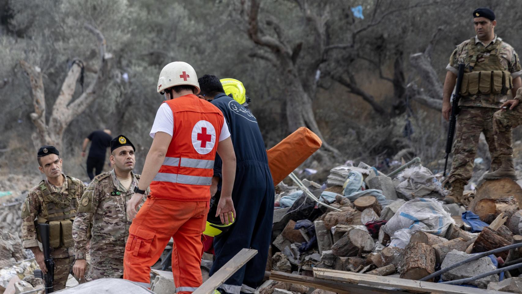 La delegada de Cruz Roja en Líbano denuncia que "los centros de acogida están colapsados" en mitad "de la histeria y el miedo"