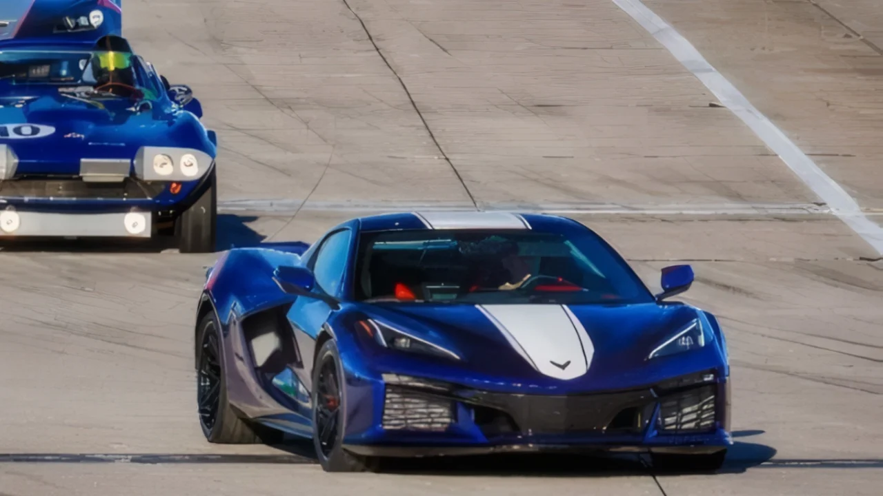 El Chevrolet Corvette C8 Grand Sport ya es una realidad: nuevo motor V8 y una puesta en escena sin complejos