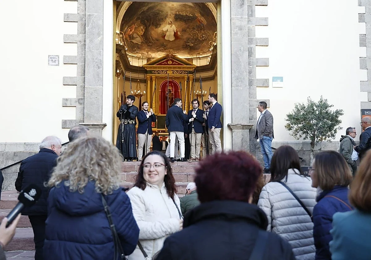 Una cofradía de Valencia cierra de nuevo la puerta a la participación de mujeres en la Semana Santa