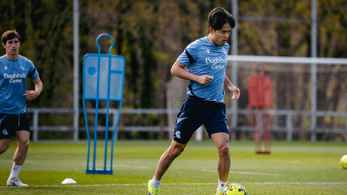 Kubo vuelve a las órdenes de Matarazzo más de dos meses después