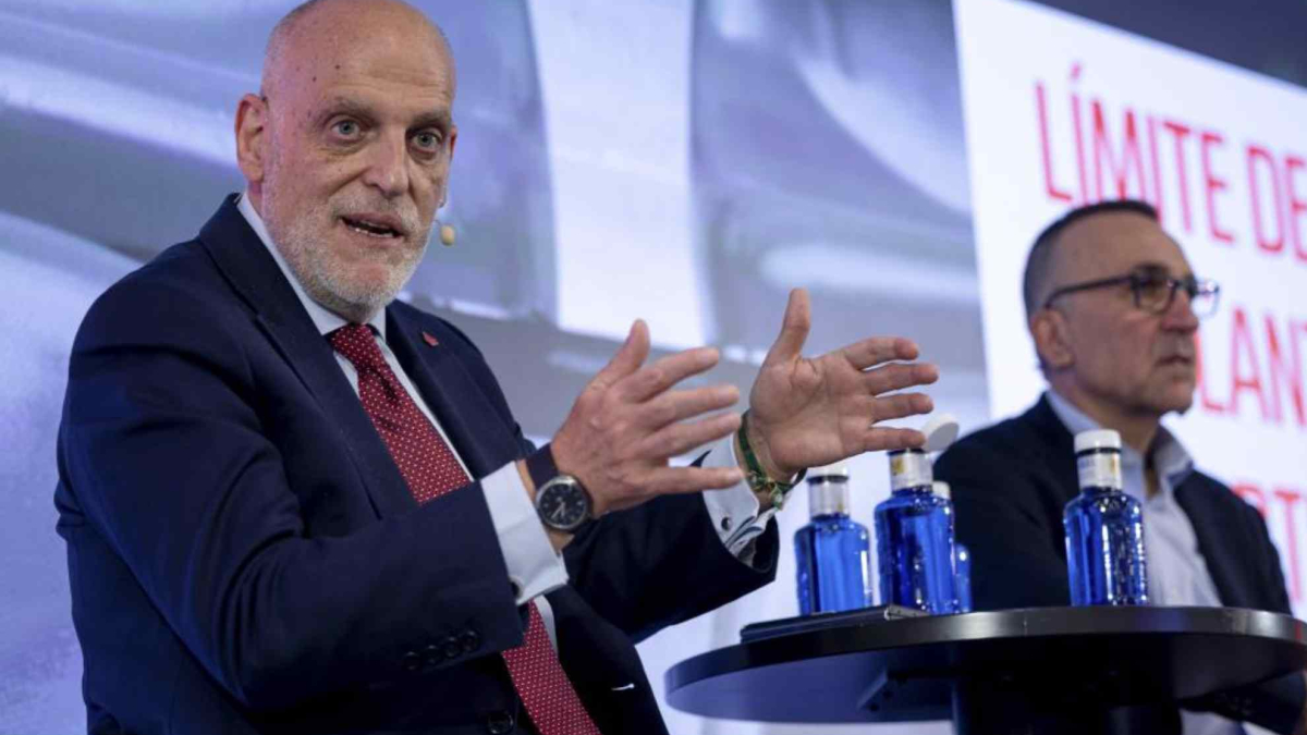 Tebas señala el poder del PSG en Francia: “Los demás guardan silencio”