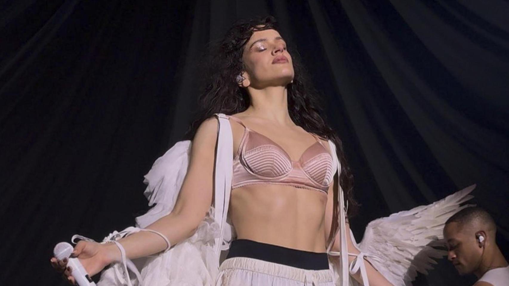 Rosalía suspende su concierto en Milán por una intoxicación alimentaria