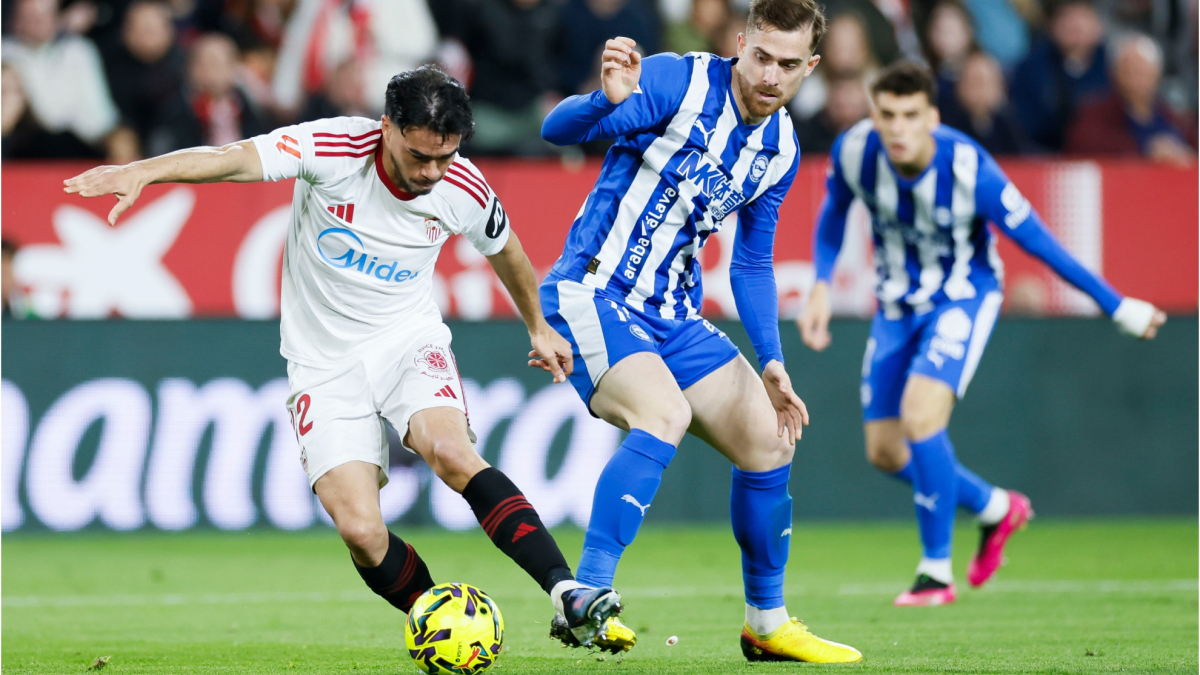 El Alavés pone precio a Toni Martínez: son 15 millones por el goleador valenciano