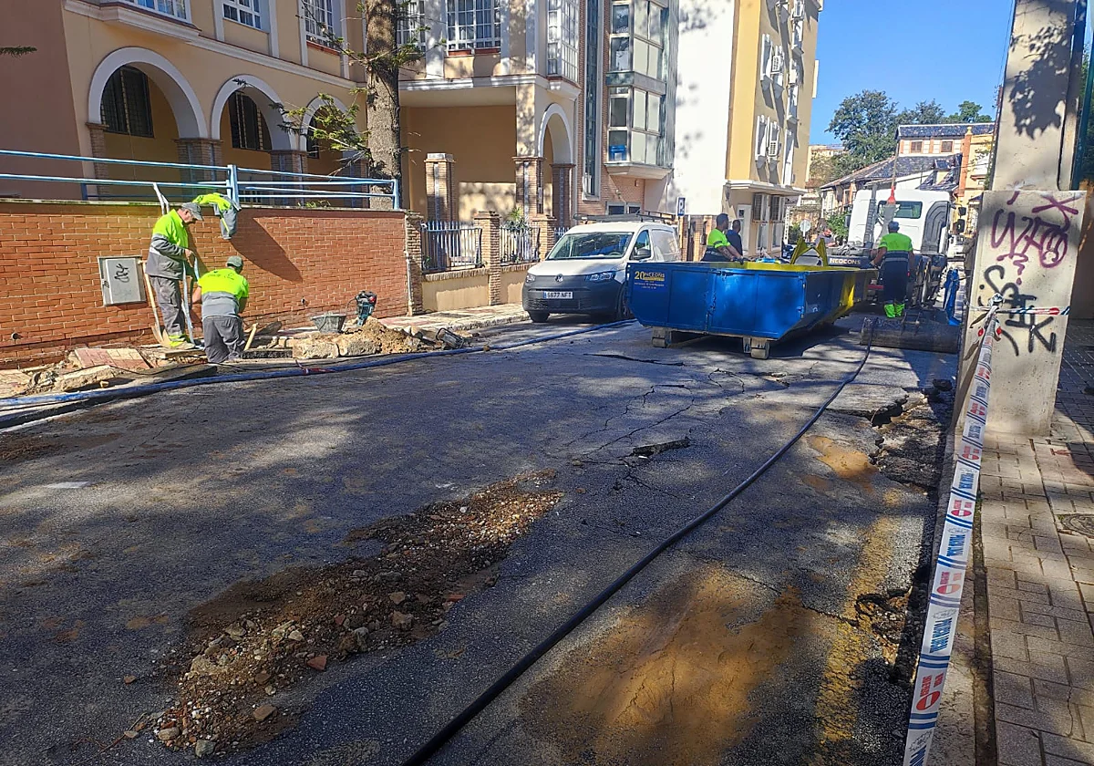 La zona de la tubería rota en la Victoria, clave para el desvío de buses en Semana Santa, estará cortada al menos siete días