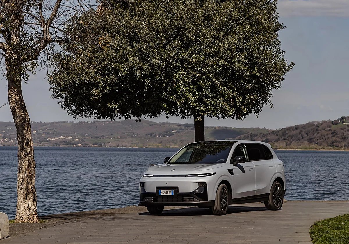 Leapmotor B10 REEV Hybrid, el SUV eléctrico que se recarga con gasolina