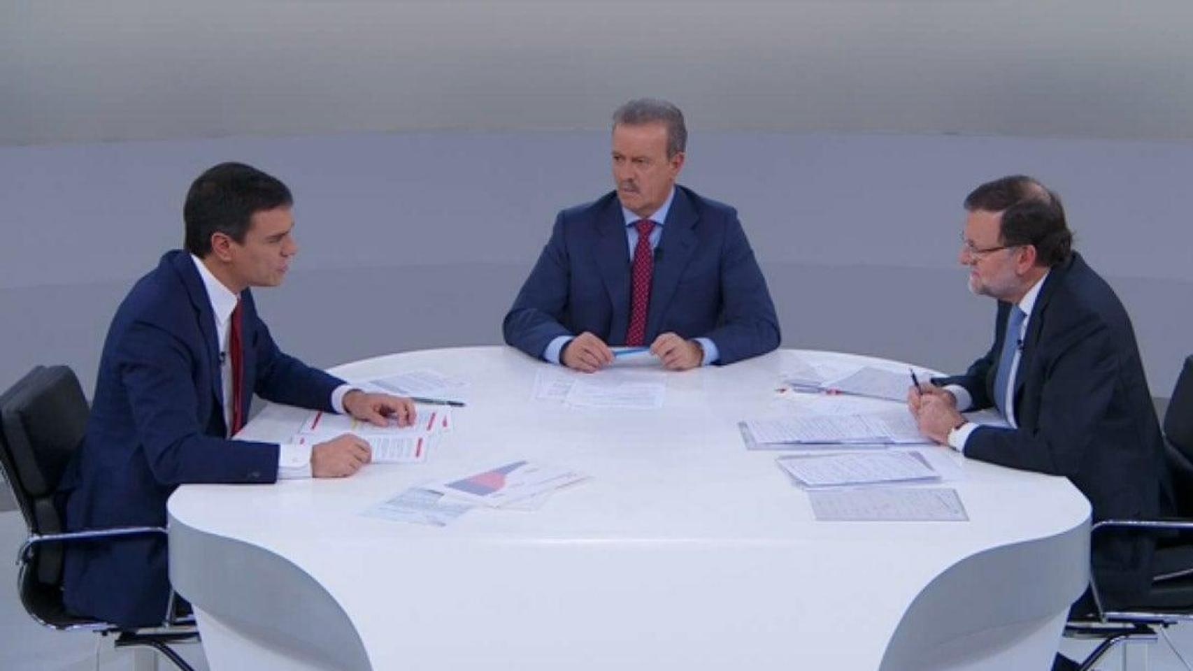 "Usted no es un presidente decente": 10 años después el ataque de Sánchez a Rajoy se vuelve un bumerán contra él